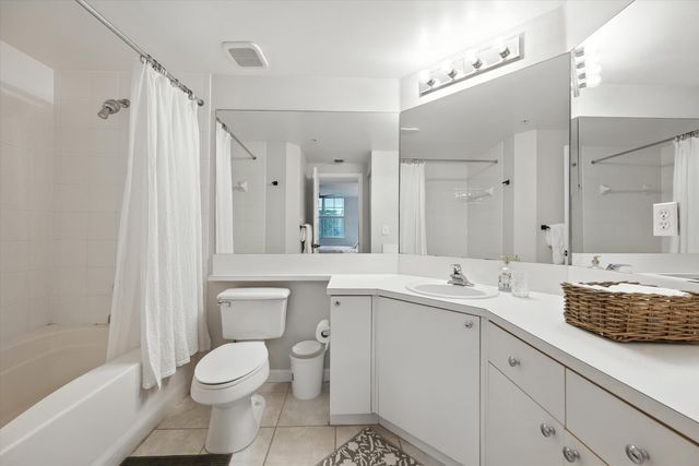 11720 St Andrews Place 203, Wellington, FL 33414