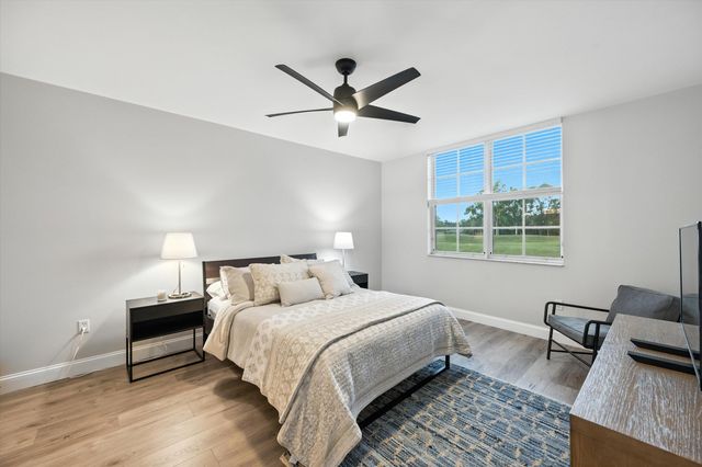 11720 St Andrews Place 203, Wellington, FL 33414
