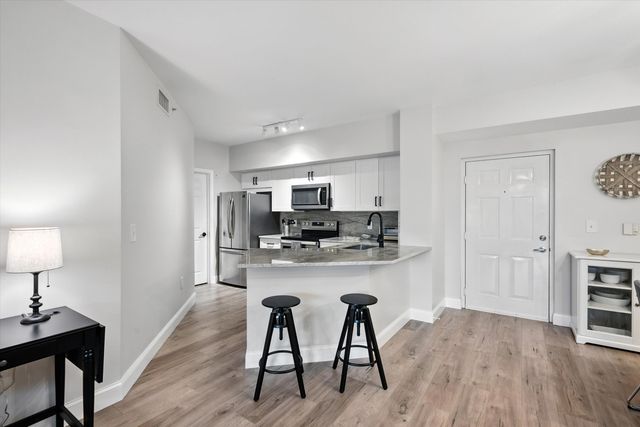 11720 St Andrews Place 203, Wellington, FL 33414