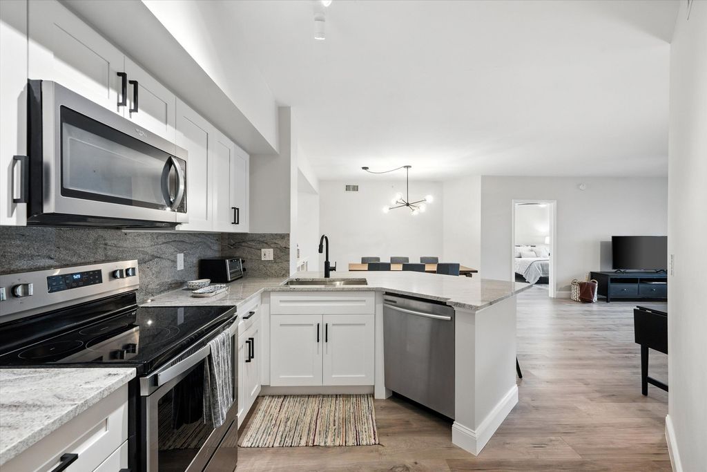 11720 St Andrews Place 203, Wellington, FL 33414
