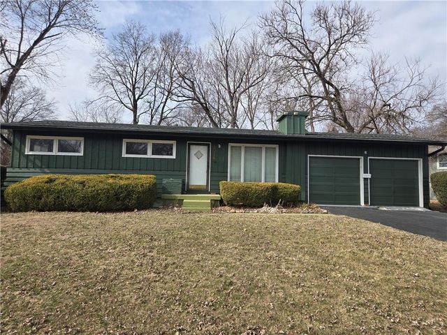 8014 Falmouth Street, Prairie Village, KS 66208