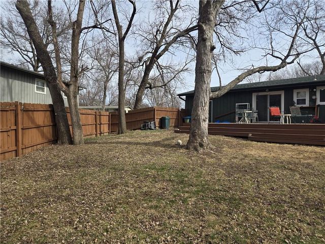 8014 Falmouth Street, Prairie Village, KS 66208