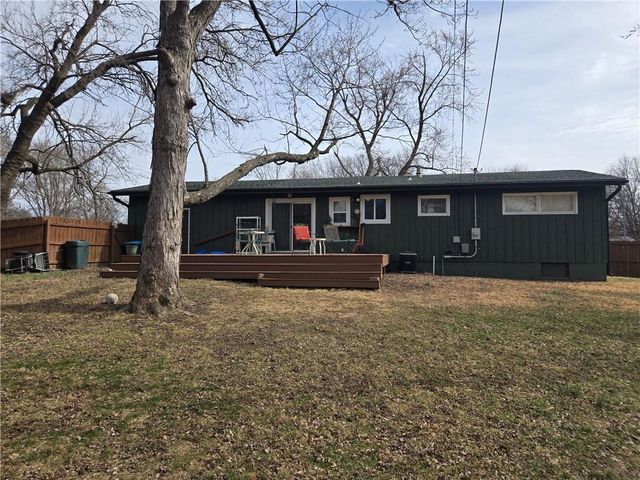 8014 Falmouth Street, Prairie Village, KS 66208