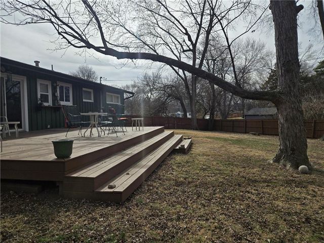 8014 Falmouth Street, Prairie Village, KS 66208