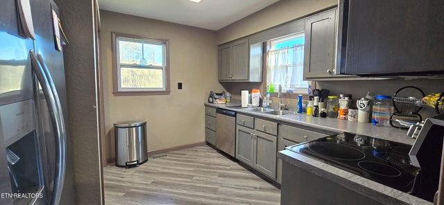 121 Willow Creek Road, Wartburg, TN 37887