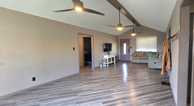 121 Willow Creek Road, Wartburg, TN 37887