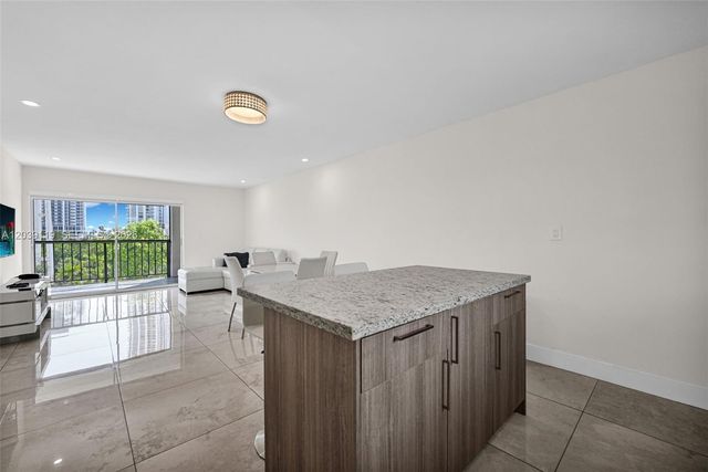 201 178th Dr 537, Sunny Isles Beach, FL 33160