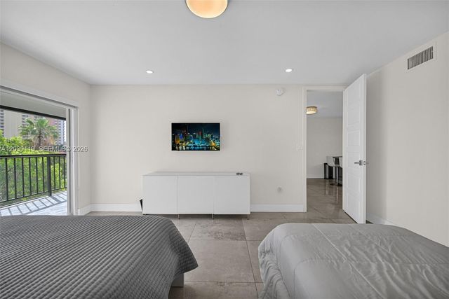 201 178th Dr 537, Sunny Isles Beach, FL 33160