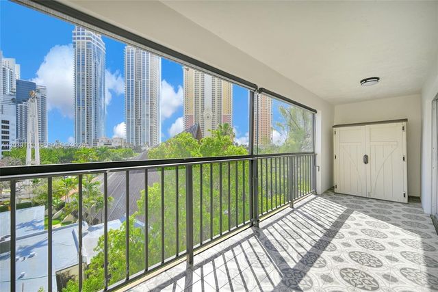 201 178th Dr 537, Sunny Isles Beach, FL 33160
