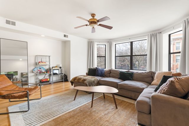 2735 N Kimball Avenue 5, Chicago, IL 60647