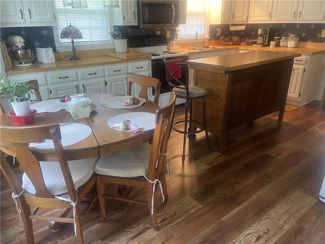 5937 Thompson Bridge Road, Murrayville, GA 30564