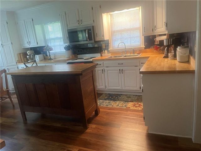 5937 Thompson Bridge Road, Murrayville, GA 30564