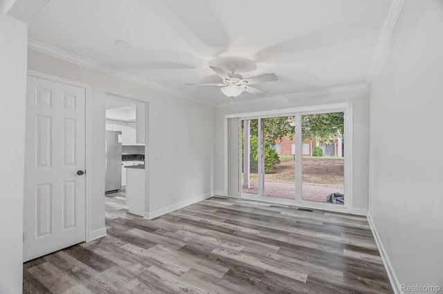 16842 Edloytom Way, Clinton Charter Township, MI 48038
