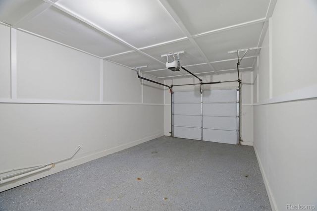 16842 Edloytom Way, Clinton Charter Township, MI 48038