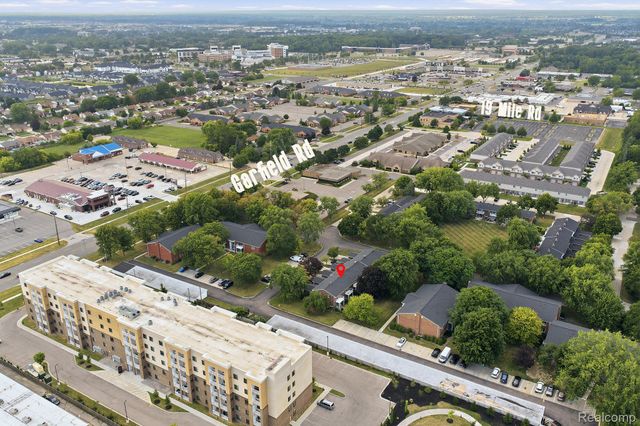 16842 Edloytom Way, Clinton Charter Township, MI 48038