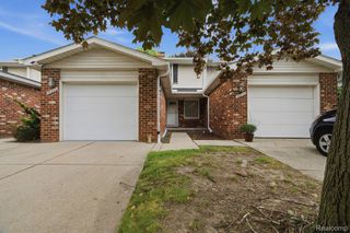 16842 Edloytom Way, Clinton Charter Township, MI 48038
