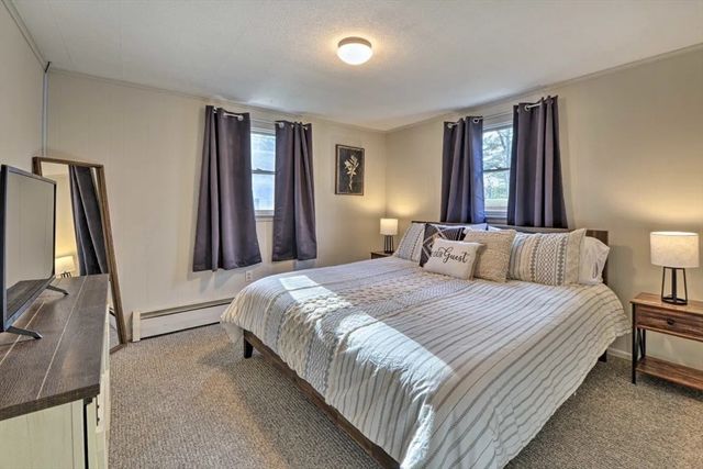 28 Fuller Ave, Lancaster, MA 01523