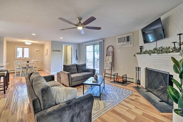 28 Fuller Ave, Lancaster, MA 01523