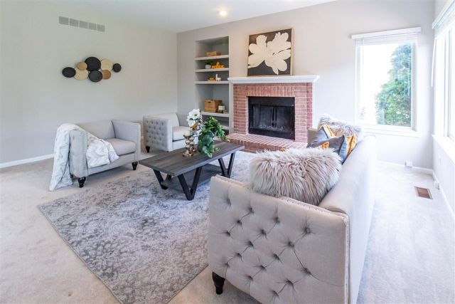 2445 Cliffside Court, Ann Arbor, MI 48103