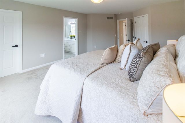 2445 Cliffside Court, Ann Arbor, MI 48103