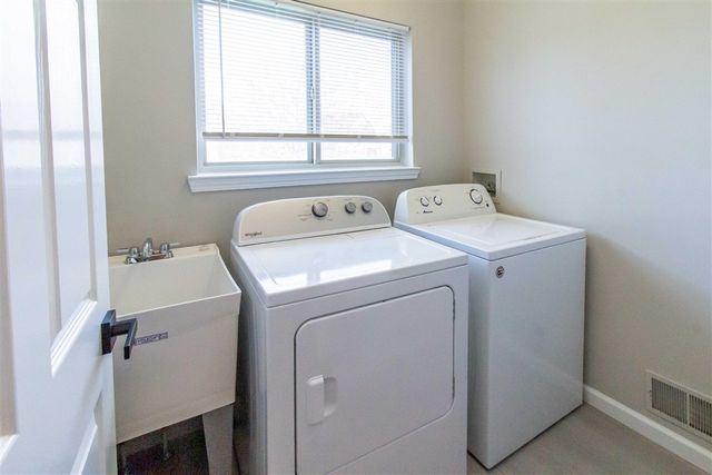 2445 Cliffside Court, Ann Arbor, MI 48103