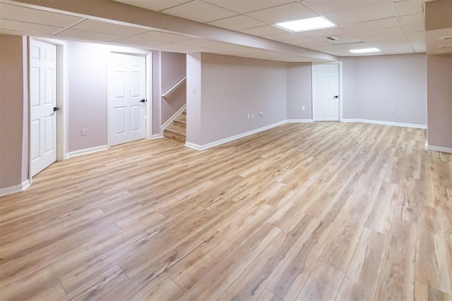 2445 Cliffside Court, Ann Arbor, MI 48103