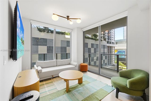 11 NE 6 Street 709, Miami, FL 33132