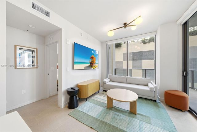 11 NE 6 Street 709, Miami, FL 33132