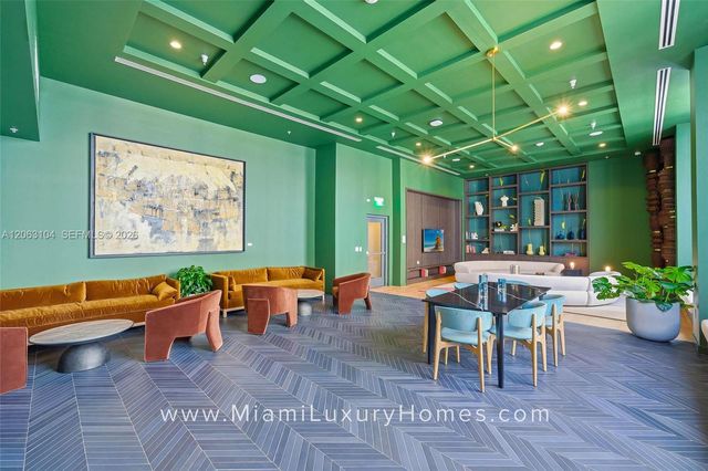 11 NE 6 Street 709, Miami, FL 33132