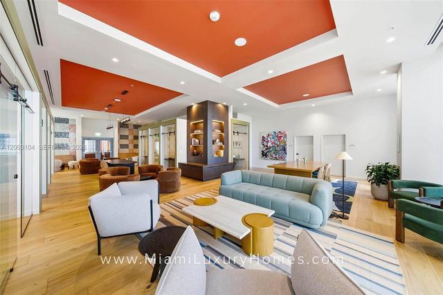 11 NE 6 Street 709, Miami, FL 33132