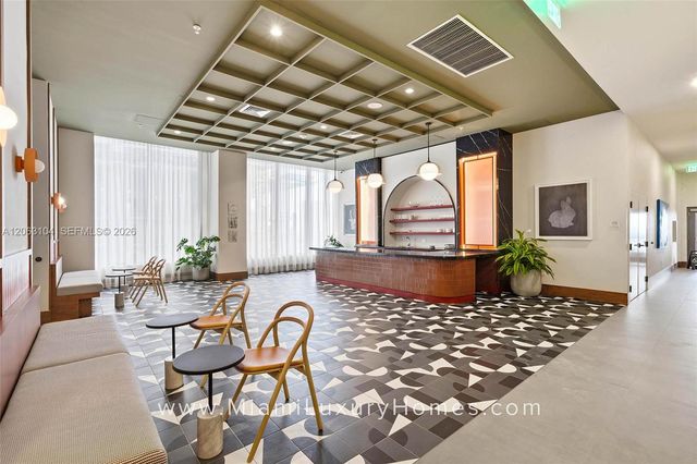 11 NE 6 Street 709, Miami, FL 33132