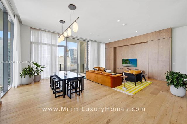 11 NE 6 Street 709, Miami, FL 33132