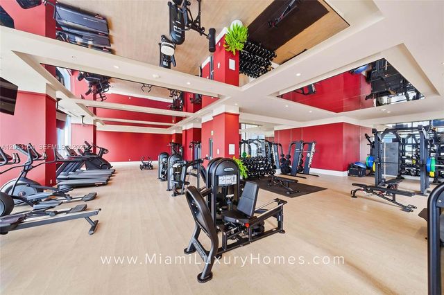 11 NE 6 Street 709, Miami, FL 33132