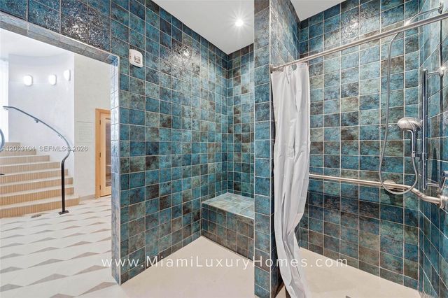 11 NE 6 Street 709, Miami, FL 33132