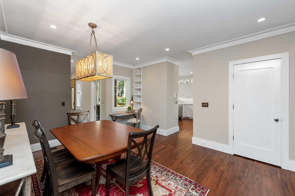 Image 23 of property listing at 6 Rosedale Drive, Charleston, SC 29407