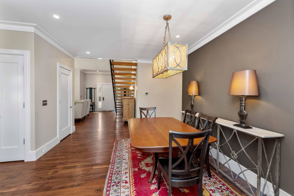 Image 24 of property listing at 6 Rosedale Drive, Charleston, SC 29407