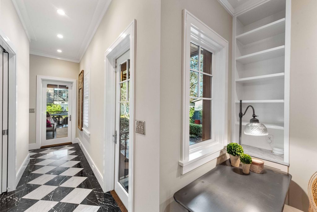 Image 26 of property listing at 6 Rosedale Drive, Charleston, SC 29407