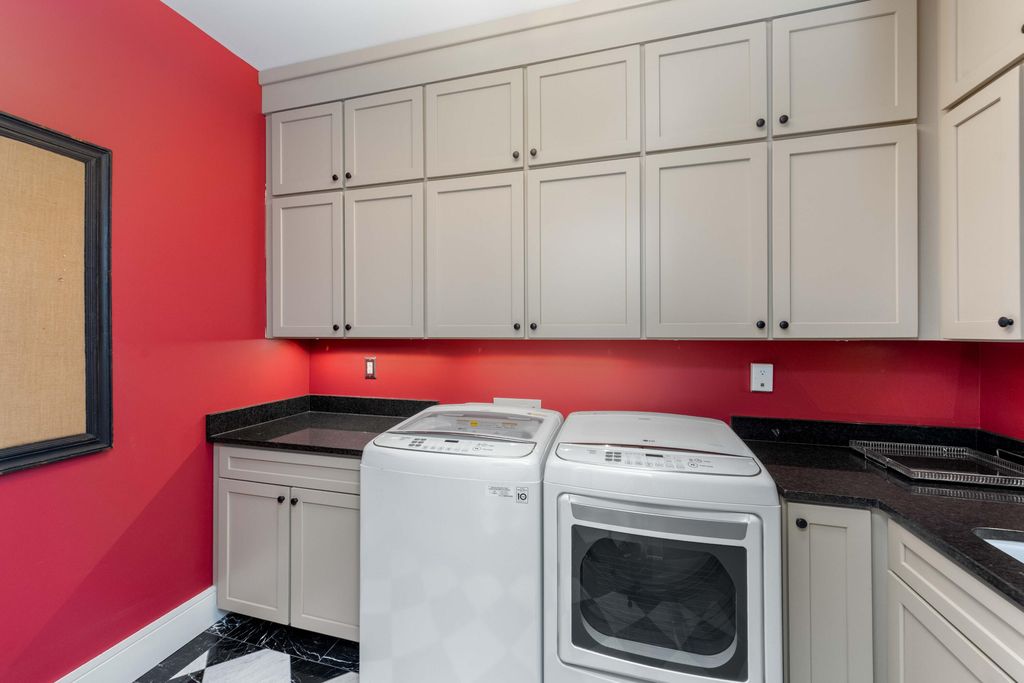 Image 27 of property listing at 6 Rosedale Drive, Charleston, SC 29407