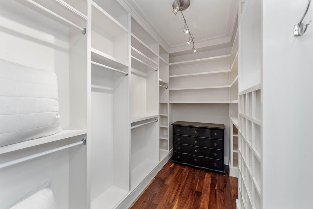 Image 34 of property listing at 6 Rosedale Drive, Charleston, SC 29407