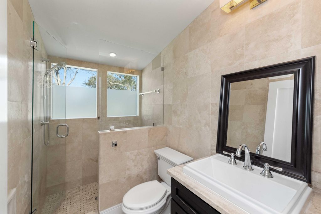 Image 51 of property listing at 6 Rosedale Drive, Charleston, SC 29407