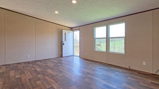2588 E Fork Road, Harrodsburg, KY 40330