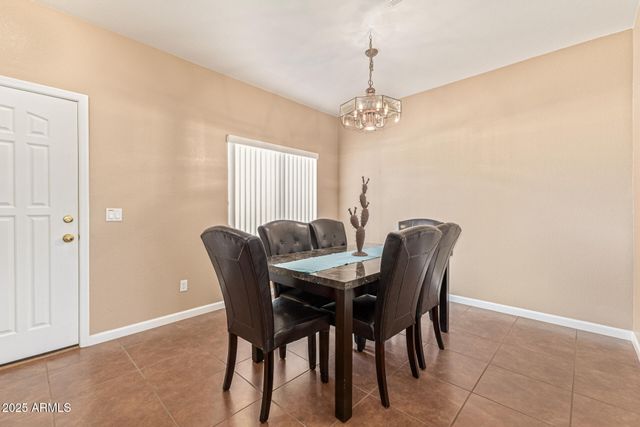 30304 N DESERT WILLOW Boulevard, San Tan Valley, AZ 85143