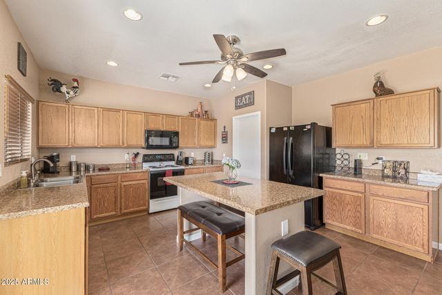 30304 N DESERT WILLOW Boulevard, San Tan Valley, AZ 85143