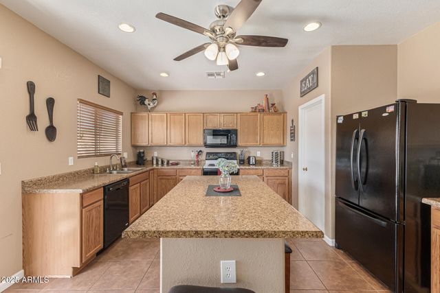 30304 N DESERT WILLOW Boulevard, San Tan Valley, AZ 85143