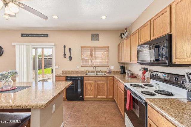 30304 N DESERT WILLOW Boulevard, San Tan Valley, AZ 85143