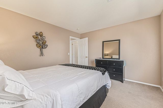 30304 N DESERT WILLOW Boulevard, San Tan Valley, AZ 85143