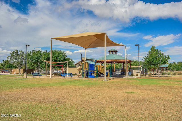 30304 N DESERT WILLOW Boulevard, San Tan Valley, AZ 85143