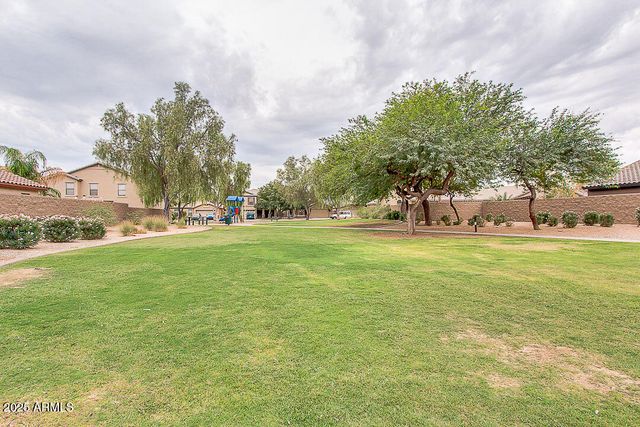 30304 N DESERT WILLOW Boulevard, San Tan Valley, AZ 85143