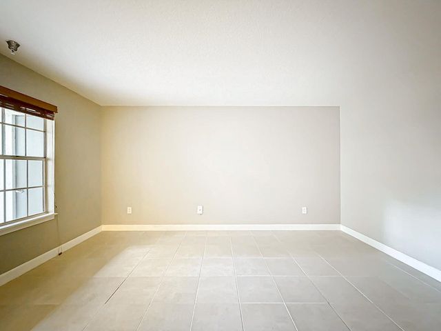 1020 Crystal Way M, Delray Beach, FL 33444