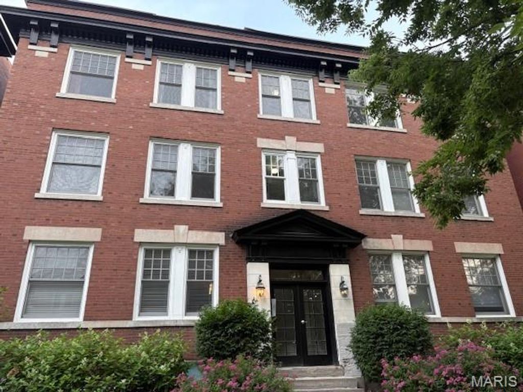 6114 Washington Boulevard 302, St Louis, MO 63112